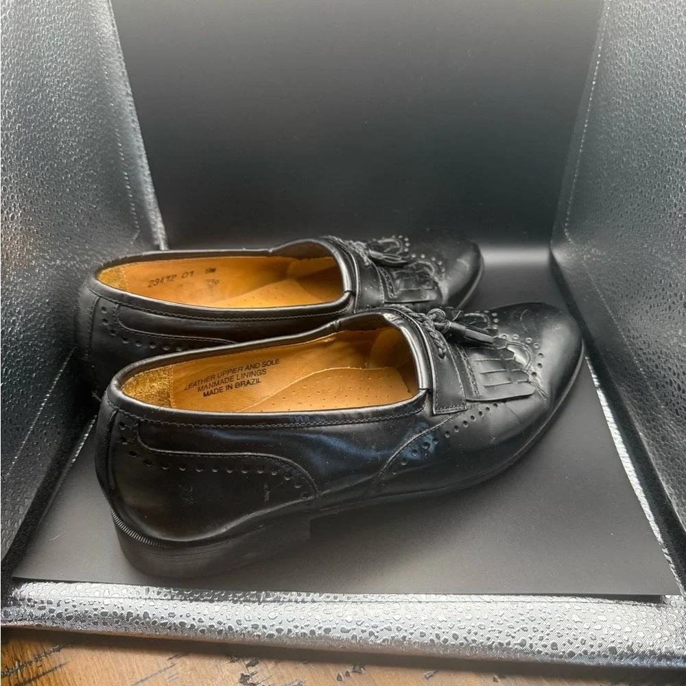 Stacy Adams Black Leather‎ Tassel Oxfords with Brogue Detail
